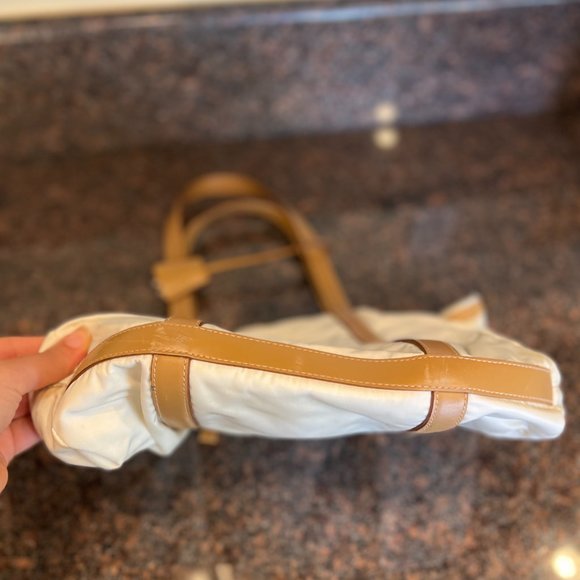 Authentic White Prada Shoulder Bag - Early 2000s - Picture 13 of 15